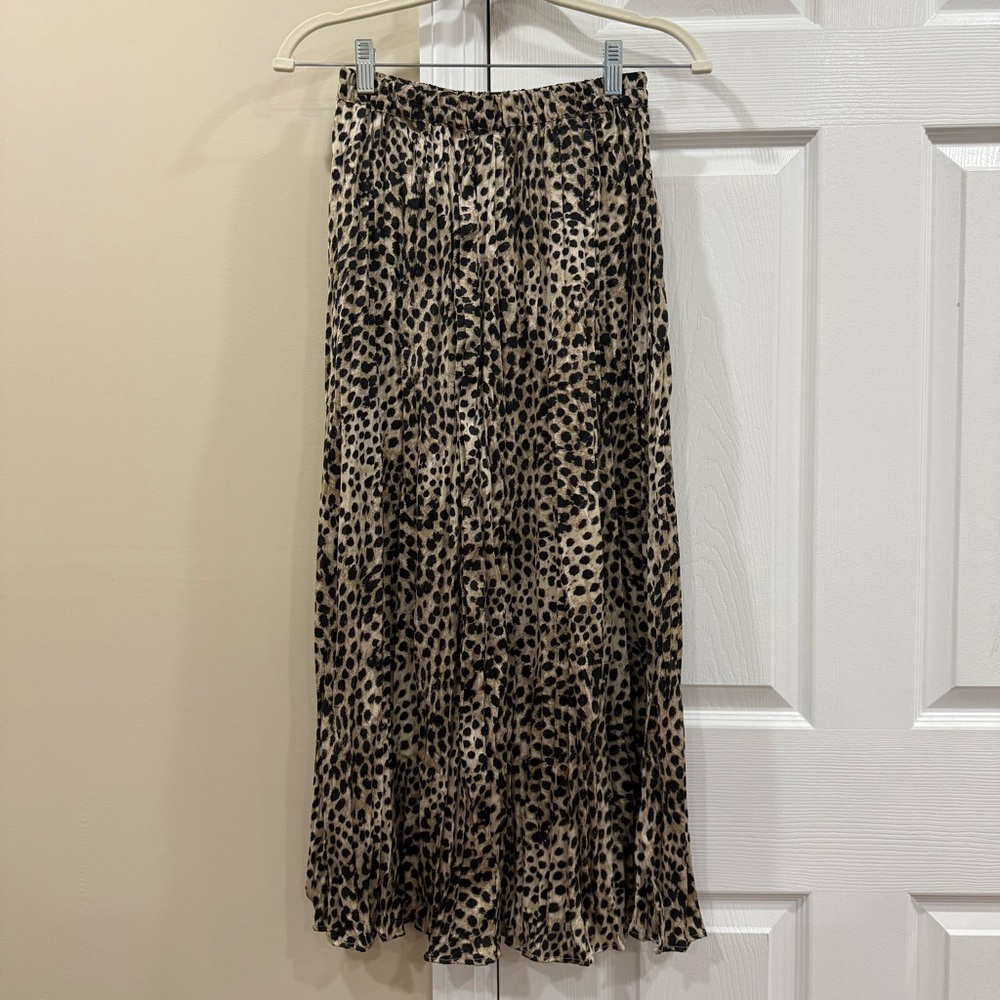H&M Animal Cheetah Print Maxi Skirt